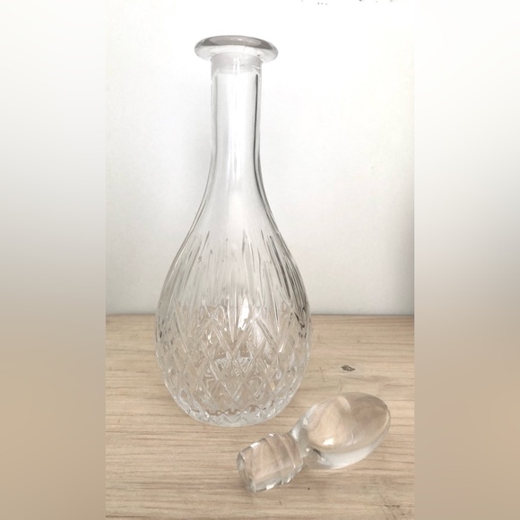 Vintage Criss Cross Decanter - Picture 3 of 3